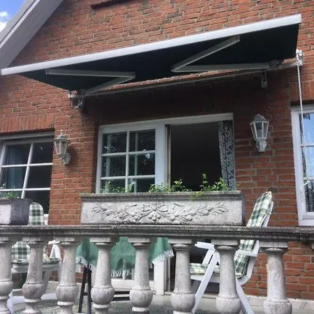 Apartment Modernisierte Mit Balkon