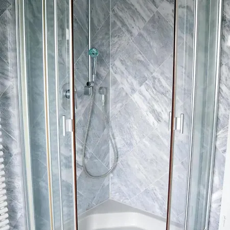 Modernisierte Mit Balkon * Schuby