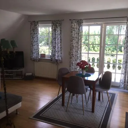 Modernisierte Mit Balkon Lejlighed *